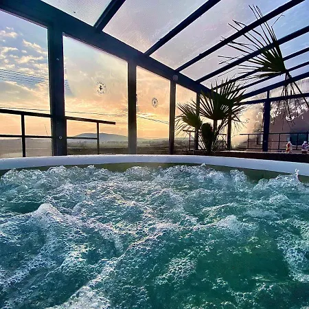 Chateau Vincze Hotel