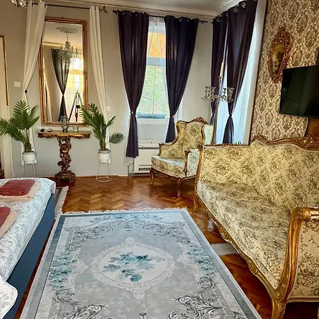 Hotel Chateau Vincze *