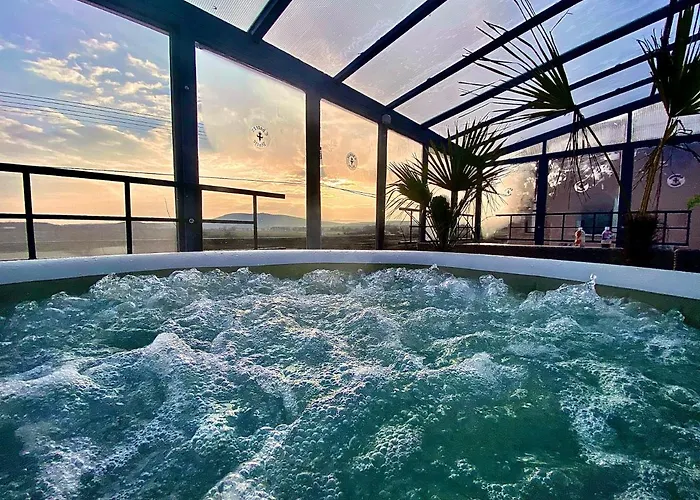 Chateau Vincze 酒店