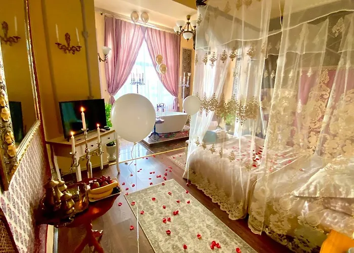 Chateau Vincze Отель *